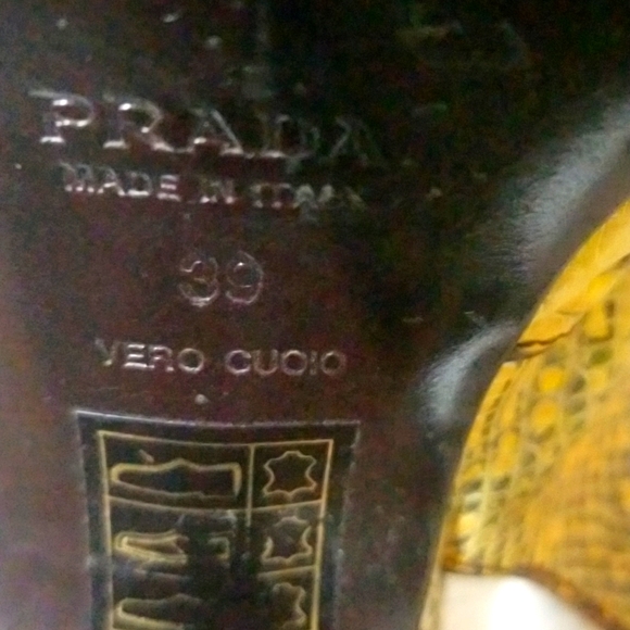 Vintage Prada Platform Lizard Peep Toe Embossed Leather Slingbacks 39 8.5 - Picture 8 of 11